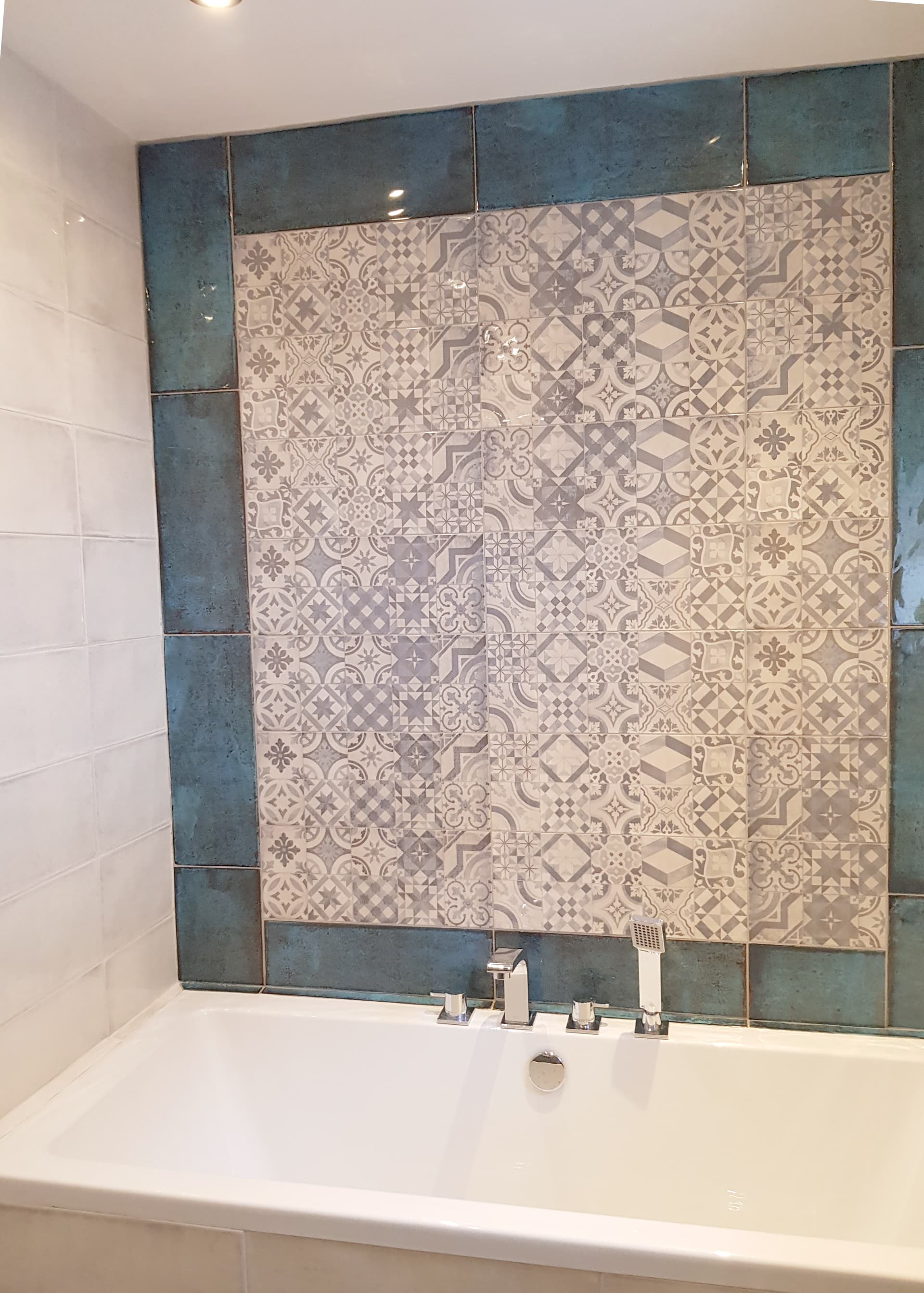 Family Bathroom - Image 1