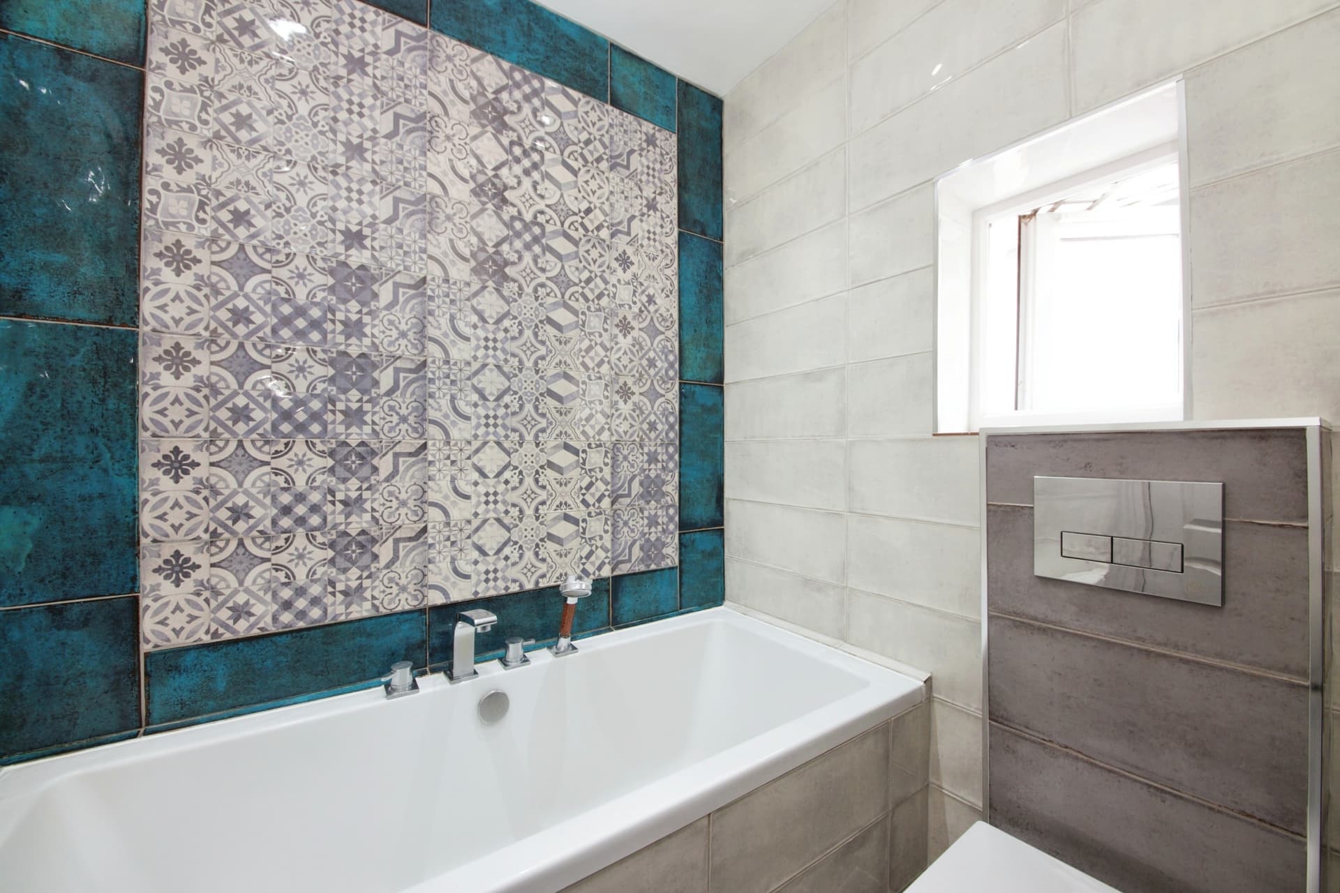 Family Bathroom - Image 6