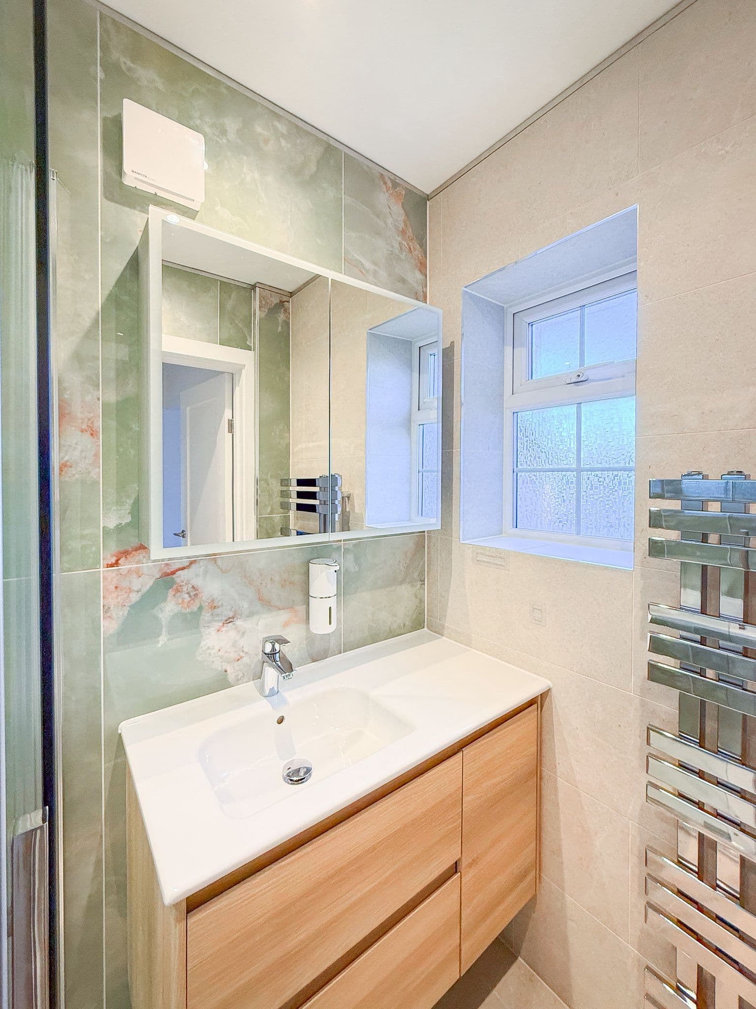 Japanese Bathroom - Image 2